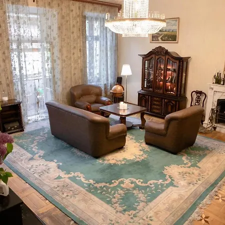 Hostal Babushka Grand Odesa